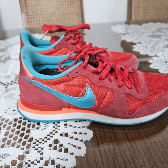 Nike shoes for women - Picture 3 of 7